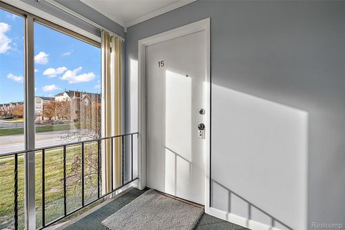 apt-15-2859 E Maple Rd, Birmingham, MI, 48009-5960 | Card Image