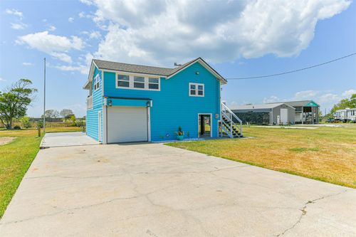 1041 N Monkhouse Dr, Crystal Beach, TX, 77650-2882 | Card Image