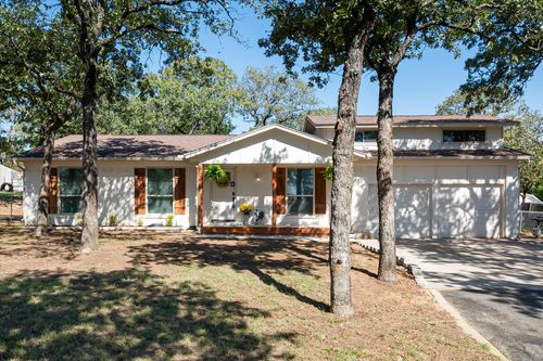 5775 Woodvine Ct, Fort Worth, TX, 76140-9533 | Card Image