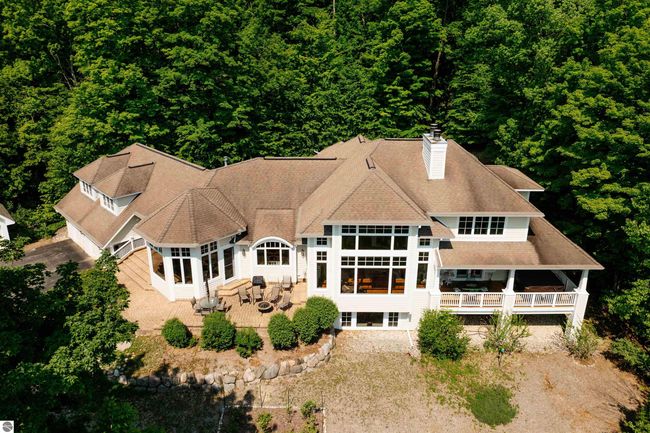 3970 N West Torch Lake Dr, House other with 4 bedrooms, 5 bathrooms and null parking in Kewadin MI | Image 4