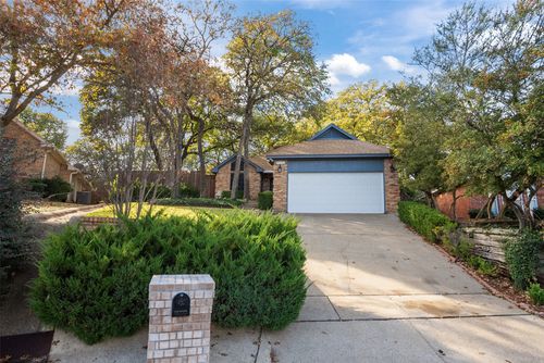 4922 Canberra Ln, Arlington, TX, 76017-1050 | Card Image