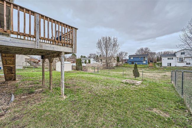 It's so nice to have a fully fenced backyard! | Image 23