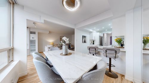 212-175 Cedar Ave, Richmond Hill, ON, L4C9V3 | Card Image