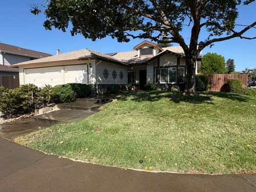 8823 Bradbury Ct, Elk Grove, CA, 95624-3038 | Card Image