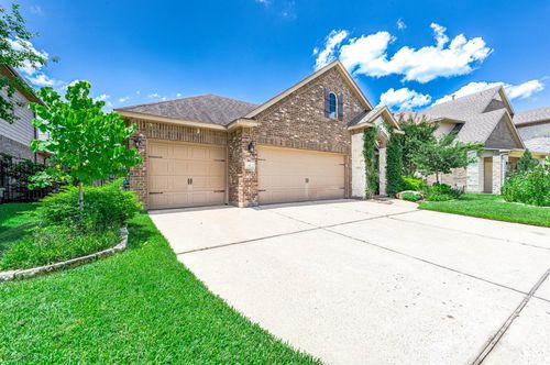 35 S Greenprint Cir, Tomball, TX, 77375-4670 | Card Image
