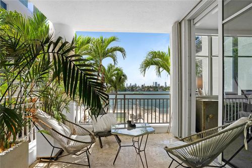 apt-309-1 Century Ln, Miami Beach, FL, 33139-8811 | Card Image