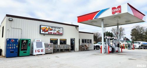 2000 Highway 130, Bennett, IA, 52721 | Card Image