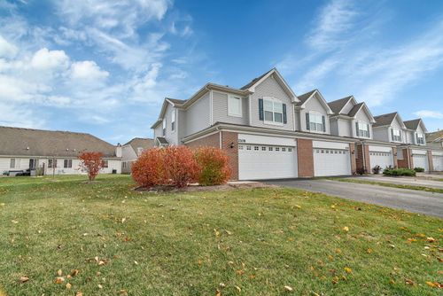 2108 Pembridge Ln, Joliet, IL, 60431-7728 | Card Image