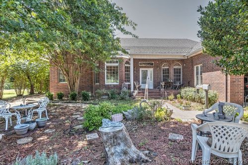 10211 E 2020 Rd, Waurika, OK, 73573-5190 | Card Image