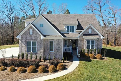 319 Pipers Rdg W, Winston-Salem, NC, 27127-6162 | Card Image