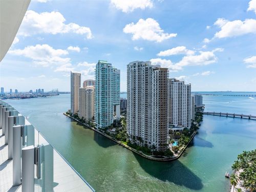 2505-300 Biscayne Boulevard Way, Miami, FL, 33131-2292 | Card Image