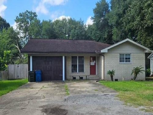 907 Oak St, Scott, LA, 70583-5167 | Card Image
