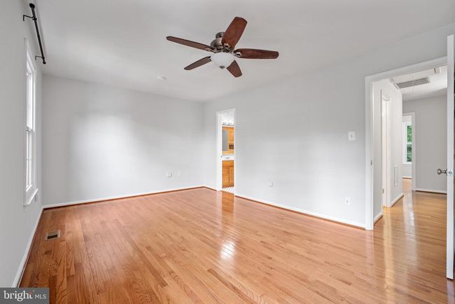 10462 Malone Ct, Townhouse with 3 bedrooms, 4 bathrooms and null parking in FAIRFAX VA | Image 19