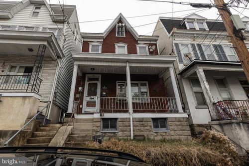 222 Fairview St, POTTSVILLE, PA, 17901-1720 | Card Image