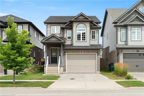 680 Blair Creek Dr, Kitchener, ON, N2P0E7 | Card Image