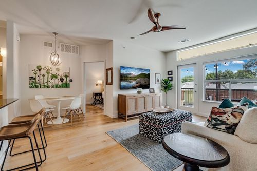 apt-15-2209 Hancock Dr, Austin, TX, 78756-2549 | Card Image