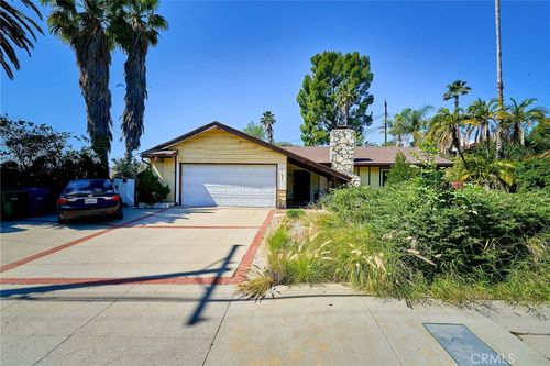 11831 Gothic Ave, Granada Hills, CA, 91344-2811 | Card Image