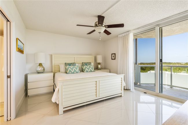APT-702S - 3554 Ocean Dr, House attached with 2 bedrooms, 2 bathrooms and null parking in Vero Beach FL | Image 22