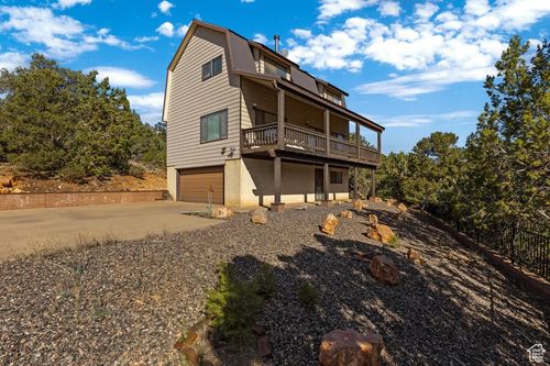 375 Hillcrest Cir, Central, UT, 84722-3228 | Card Image