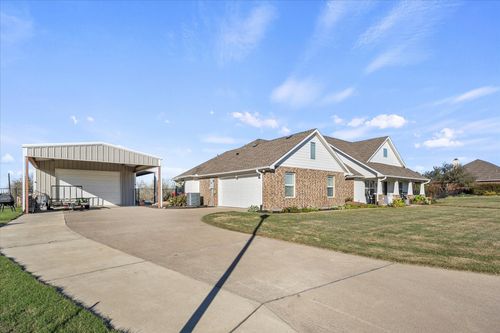 528 Hubbard Cir, Nevada, TX, 75173-8323 | Card Image