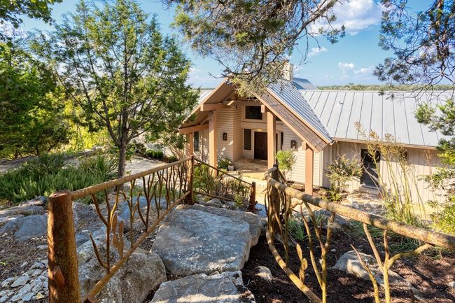 556 Cliff View Loop, Home with 6 bedrooms, 7 bathrooms and null parking in Harper TX | Image 9