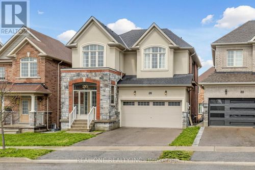 26 Mondial Cres, East Gwillimbury, ON, L9N0S1 | Card Image
