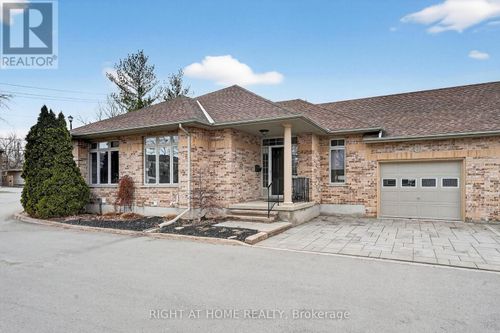 1-139 Glendale Avenue, St. Catharines (Glendale/Glenridge), ON, L2T2K2 | Card Image