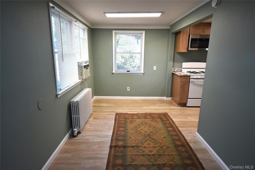 70 N Woodhull Rd, Huntington, NY, 11743-2858 | Card Image