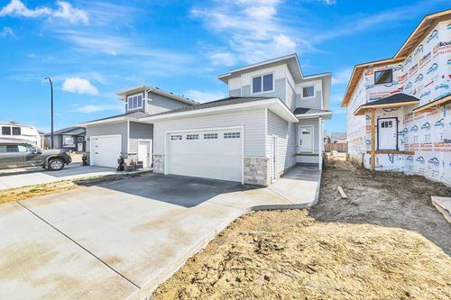 1313 56 Ave, Lloydminster, AB, T9V3T5 | Card Image