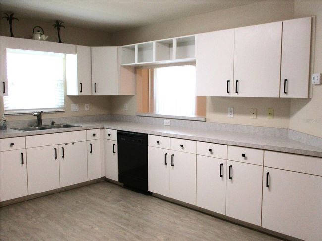 13675 Sw 111 Th Ave, House other with 2 bedrooms, 2 bathrooms and null parking in DUNNELLON FL | Image 7