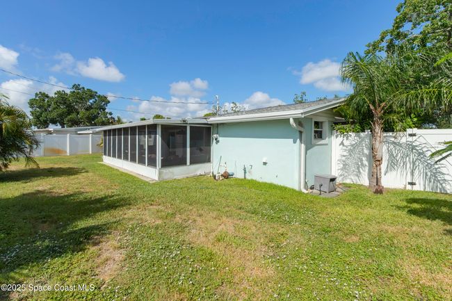 Vinyl Privacy Fenced Back Yard | Image 22