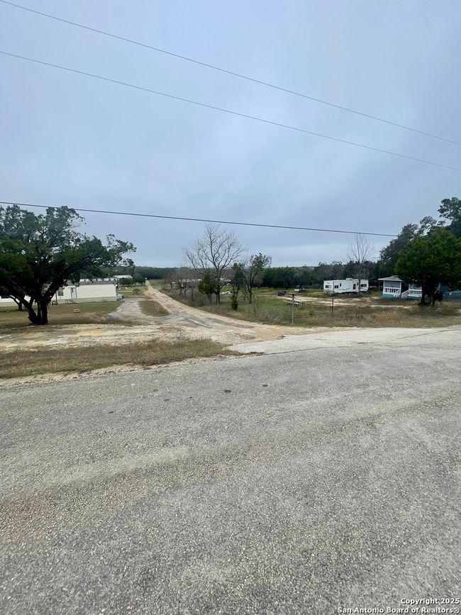 300 Oakland Dr, House other with 2 bedrooms, 2 bathrooms and null parking in Blanco TX | Image 26