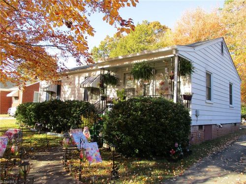 504 W Lexington Ave, High Point, NC, 27262-2404 | Card Image