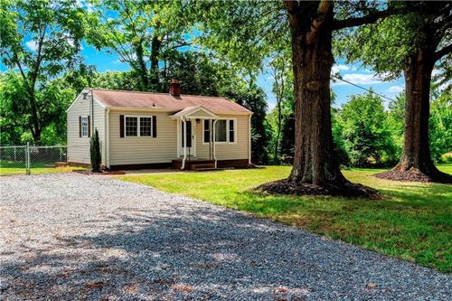 5835 Kinney Rd, Lewisville, NC, 27023-9632 | Card Image