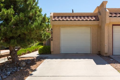 apt-b-214 Manzano St Ne, Albuquerque, NM, 87108-5359 | Card Image