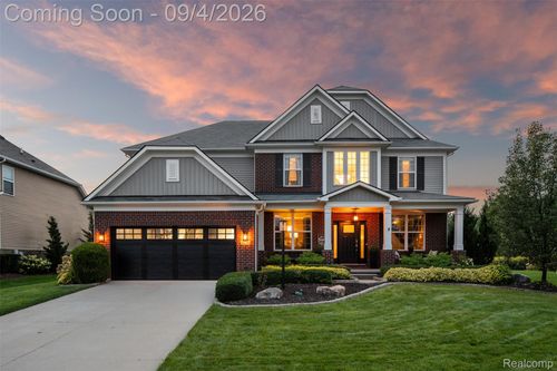 2210 Findley Cir, Lake Orion, MI, 48360-1267 | Card Image