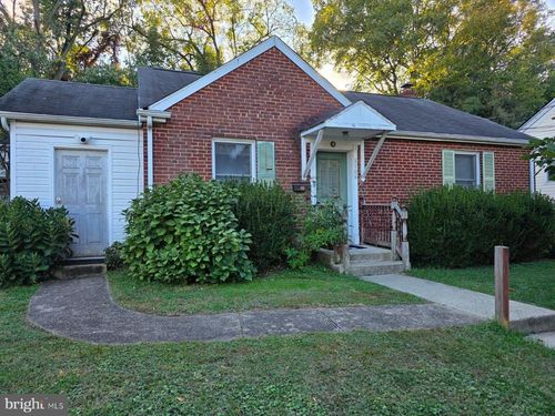 2704 Fenimore Rd, SILVER SPRING, MD, 20902-2610 | Card Image