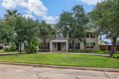 1604 E 31st St, Bryan, TX, 77802-1422 | Card Image
