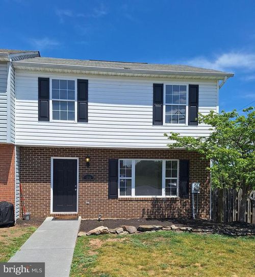 515 Emily Ln, WINCHESTER, VA, 22602-7622 | Card Image