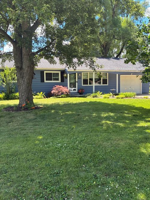 3097 Marvin Dr, Adrian, MI, 49221-9248 | Card Image