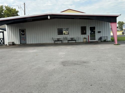 2720 Willis Ave, Perry, IA, 50220-2346 | Card Image