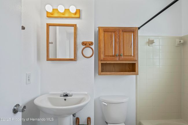 Bathroom | Image 18