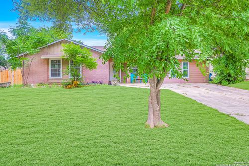 5702 Woodgreen, San Antonio, TX, 78218-4733 | Card Image