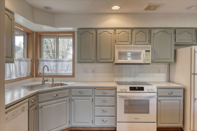 3023 S Winthrop Ln, Condo with 2 bedrooms, 3 bathrooms and null parking in Spokane WA | Image 18