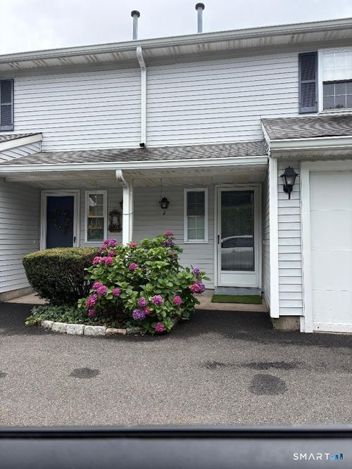 e-3227 E Main St, Waterbury, CT, 06705-3456 | Card Image