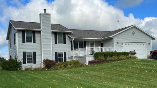 2485 48th Ave, Zeeland, MI, 49464-9662 | Card Image