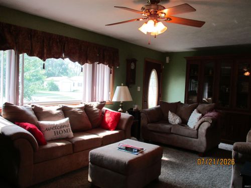 196 Home Avenue, Elkhart, IN, 46516-4658 | Card Image