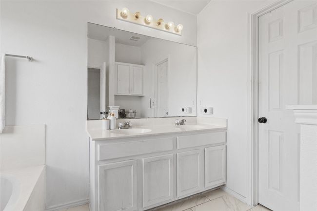 13524 Lyndon B Johnson St, House other with 3 bedrooms, 3 bathrooms and 2 parking in Manor TX | Image 33