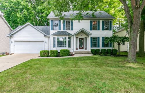 38355 Westminster Lane, Willoughby, OH, 44094 | Card Image