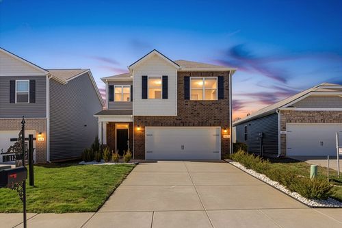 112 Victory Cir, Ashland City, TN, 37015-1467 | Card Image